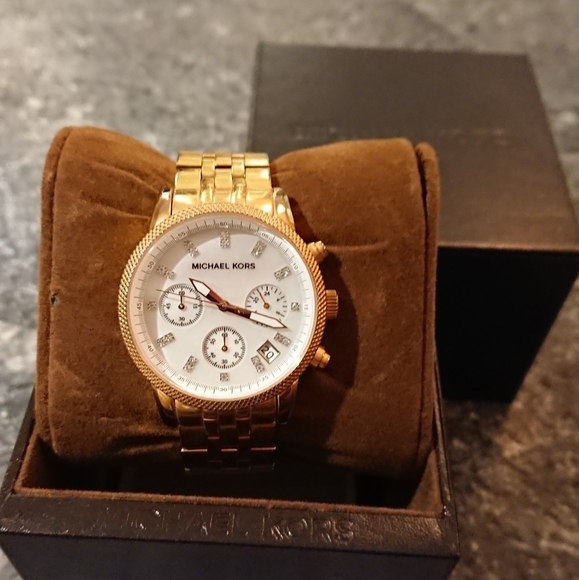 Michael Kors Watch - Picture 1 of 4